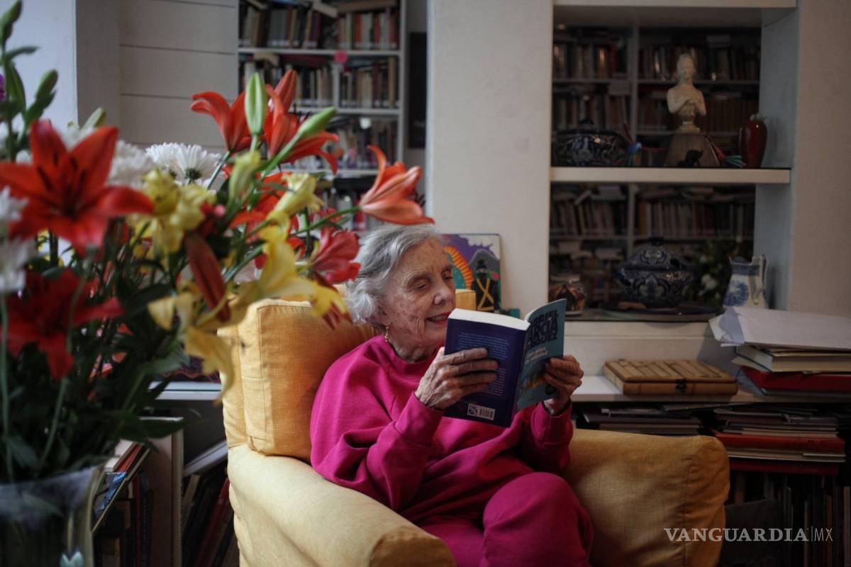 Elena Poniatowska intentó &quot;vivir dentro&quot; de &quot;Cien años de soledad”