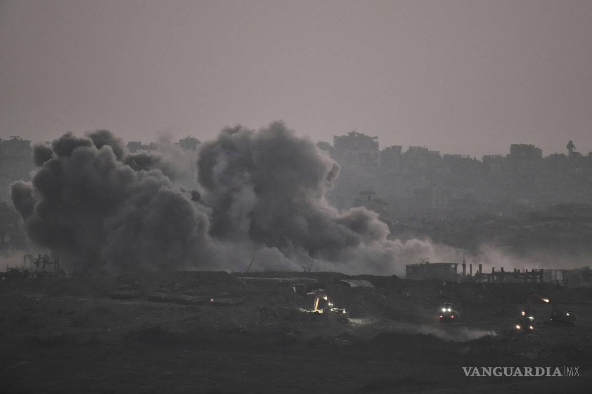 Mueren 14 personas en ataques aéreos israelíes en Gaza; otros 10 más fallecieron mientras buscaban comida