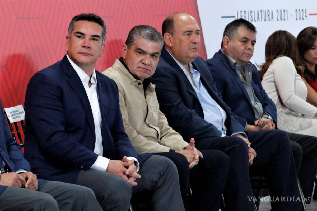 $!“Cuentas con Coahuila, Alito”, subrayó el mandatario estatal en la Cuarta Reunión Plenaria del Grupo Parlamentario del PRI.