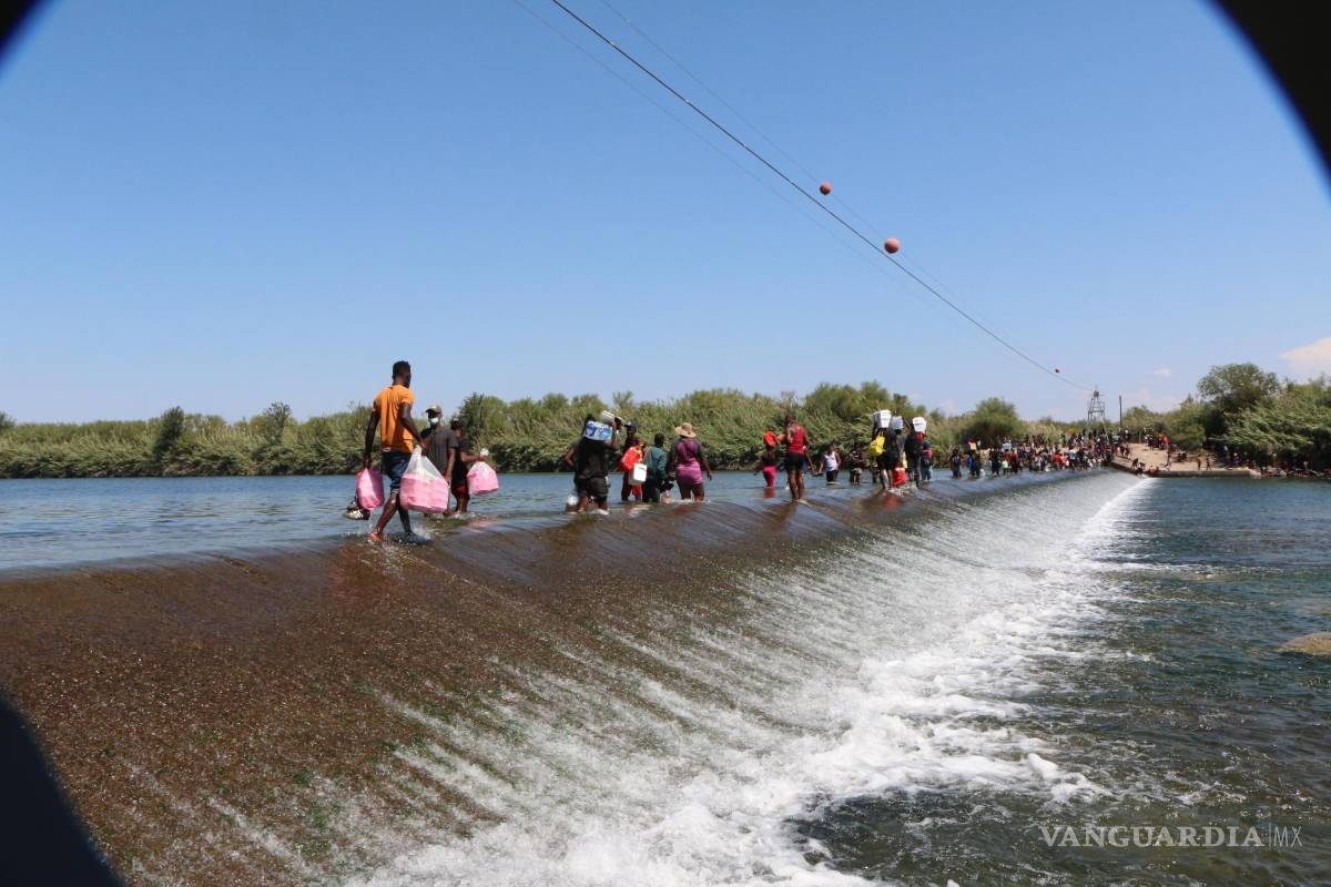Bloquean llegada de más migrantes a Piedras Negras