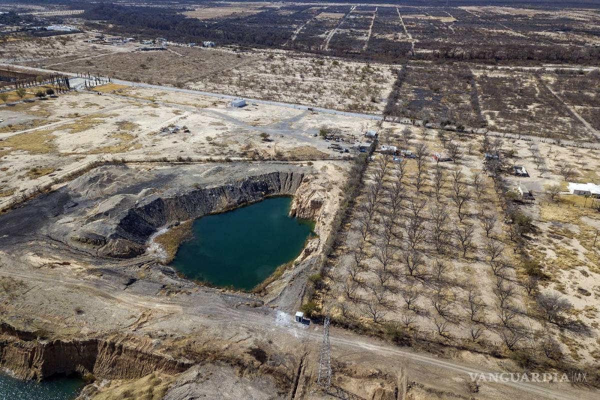 $!Los tajos provocados por la minería de carbón son pasivos laborales que no ha atendido la autoridad federal.