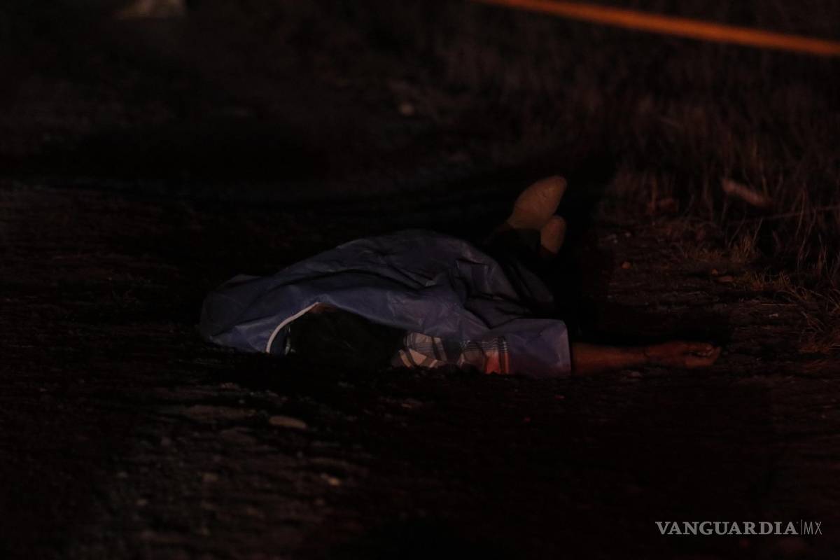 Ebrio vuelca y pierde la vida en la carretera a Torreón tras volcadura