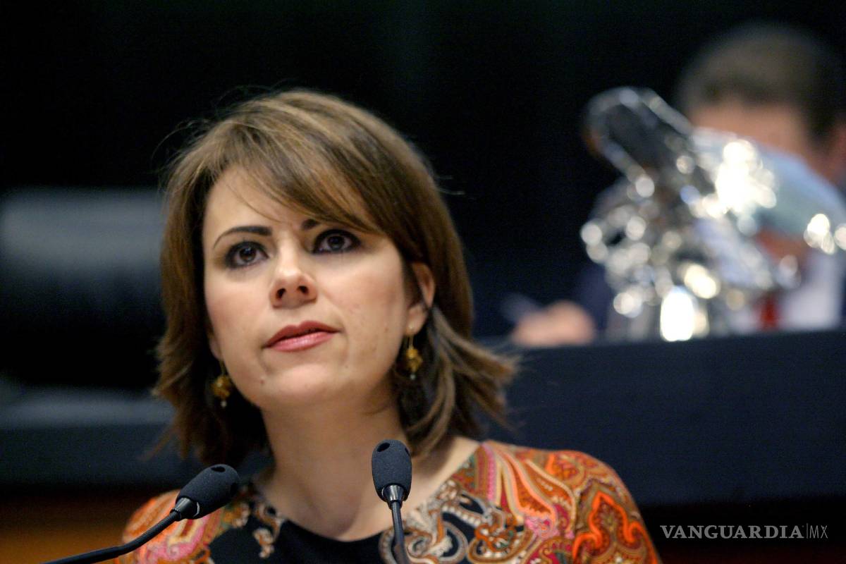 Se retira Hilda Flores de la carrera por la Gubernatura de Coahuila