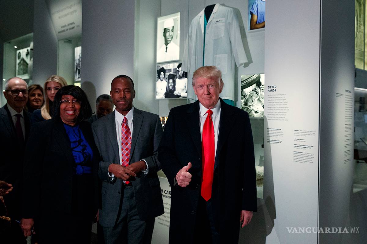 Trump visita el Museo de Historia y Cultura Afroamericana con su hija Ivanka