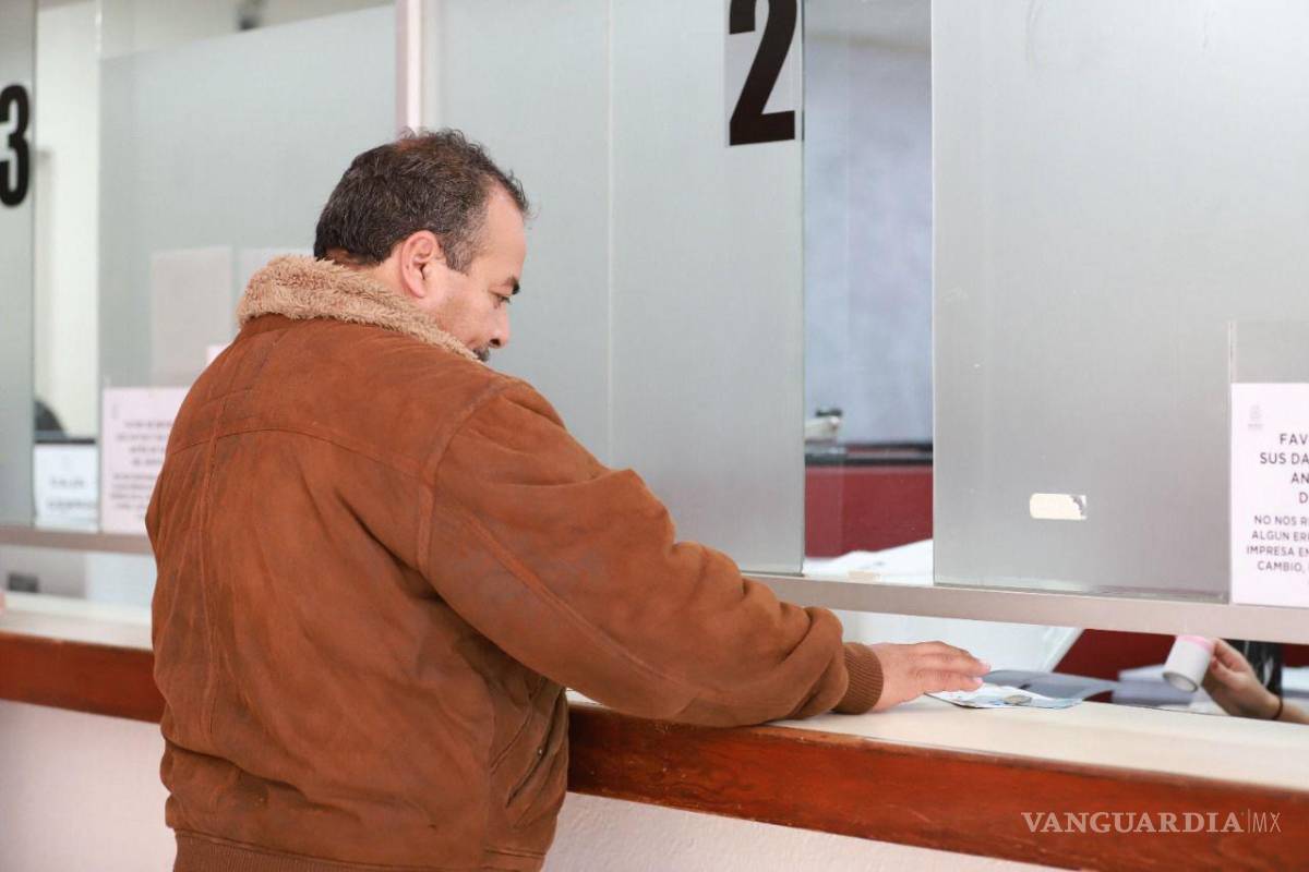 $!Módulos externos en Soriana San Isidro y Plaza Patio: Ofrecen atención de 9:00 a 16:00 horas, brindando a la comunidad opciones accesibles para aprovechar los beneficios del estímulo.