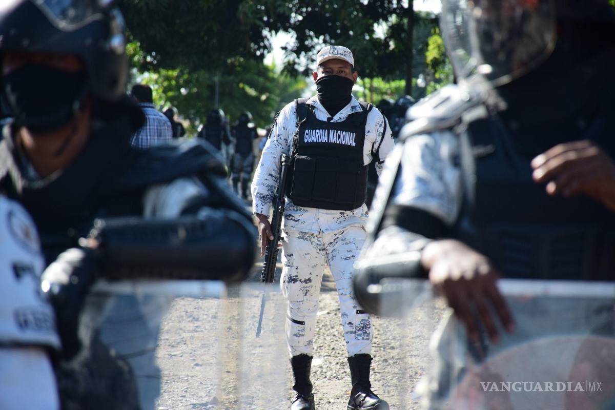 Hospitalizan a 5 agentes de la Guardia Nacional tras agresión de migrantes en Chiapas