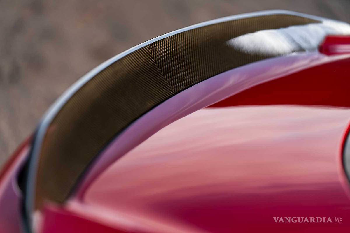 $!Aston Martin DBS Superleggera, un Gran Turismo muy rápido y muy elegante