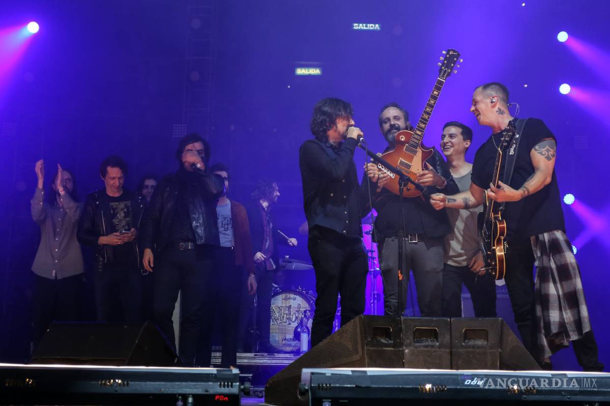 $!Café Tacvba y Zoé rinden tributo a las víctimas de los sismos