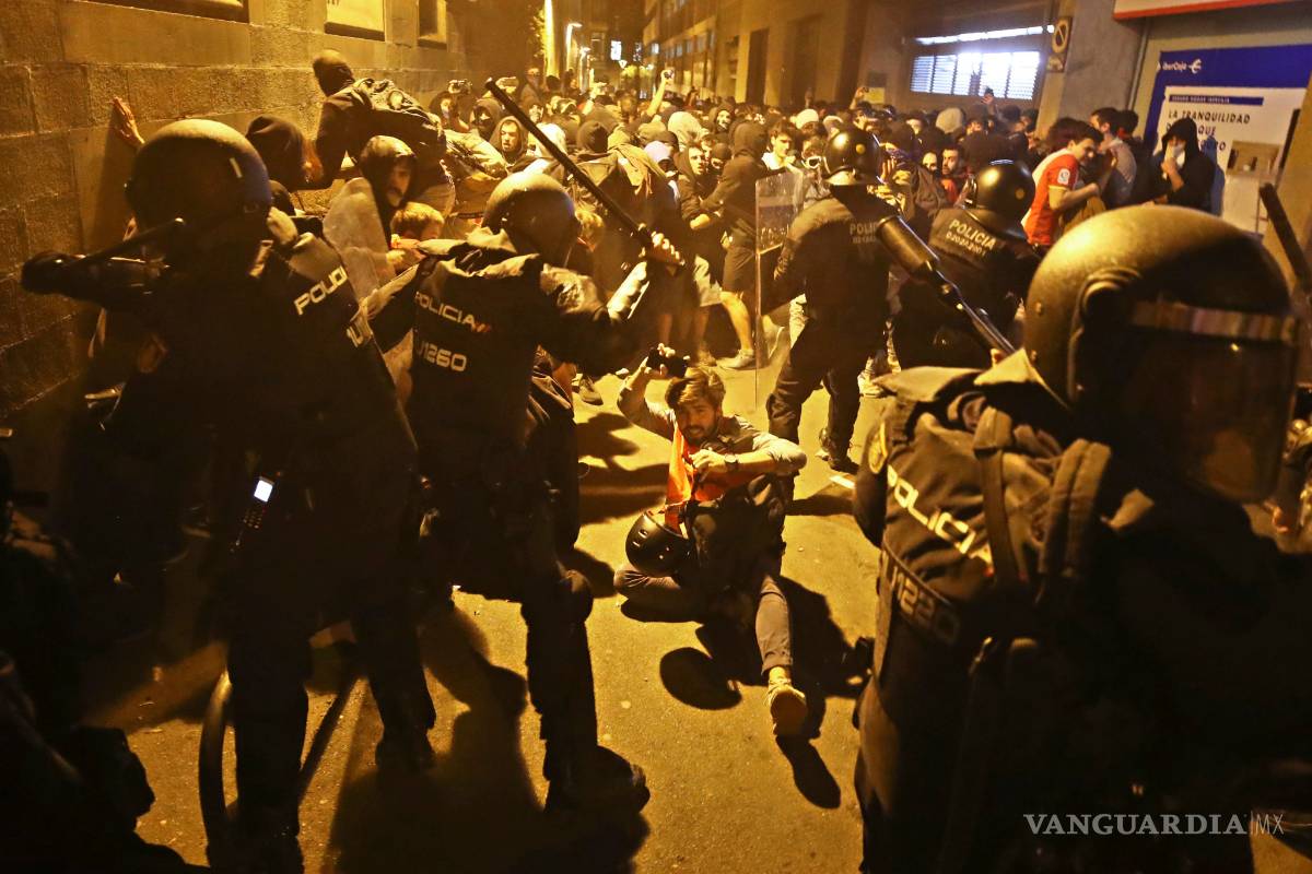 $!Reprime la policía en Barcelona manifestación independentista