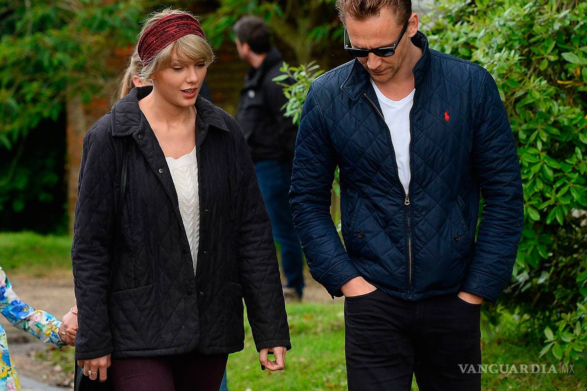 $!Taylor Swift, nuevo novio, nuevo ‘look’