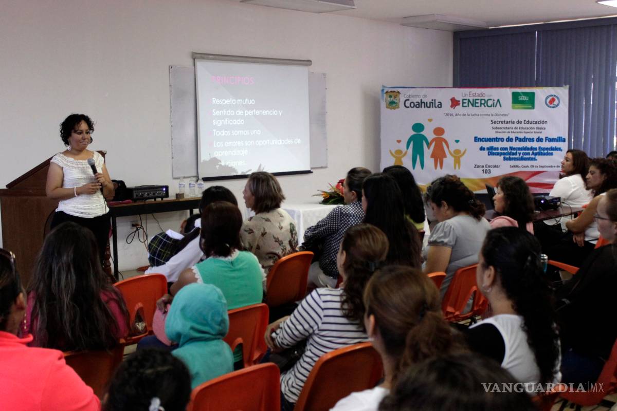 Sedu Coahuila realiza encuentro para padres de niños con necesidades especiales