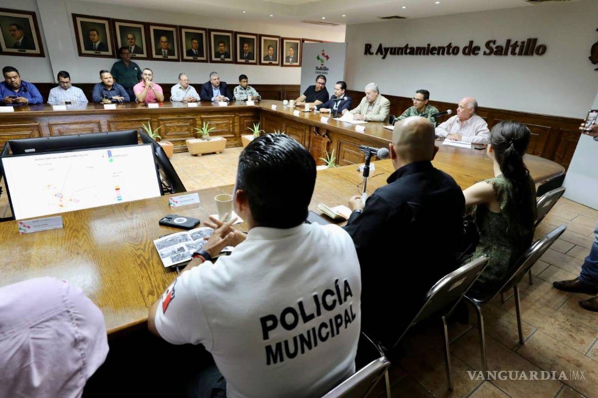 $!Reforzará Chema Fraustro Unidad de Justicia Cívica; realiza mediación entre vecinos