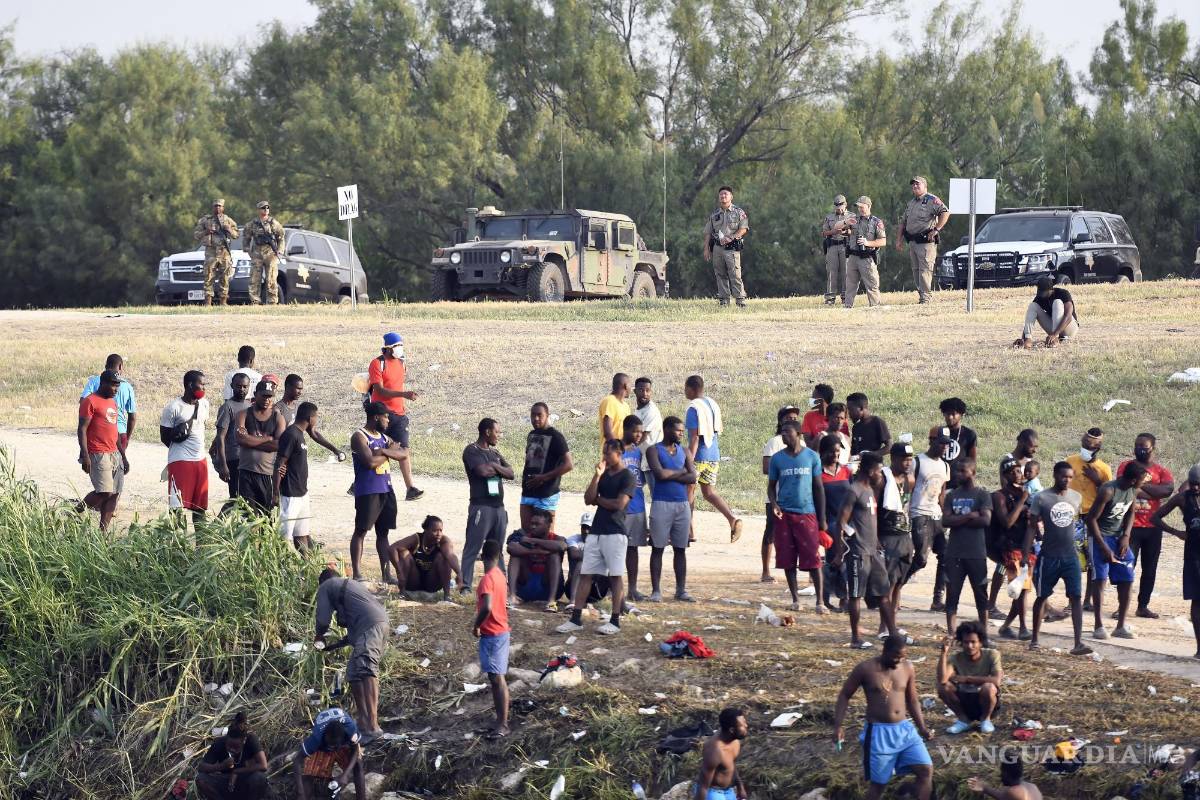 Vacunan a migrantes en municipios de la frontera... aunque se da prioridad a Coahuilenses