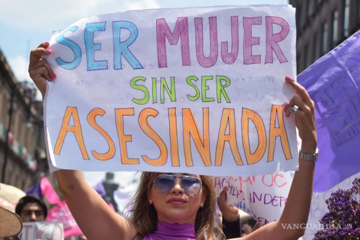 'Dejen de matarnos', mujeres marchan y exigen justicia por el asesinato de Mara