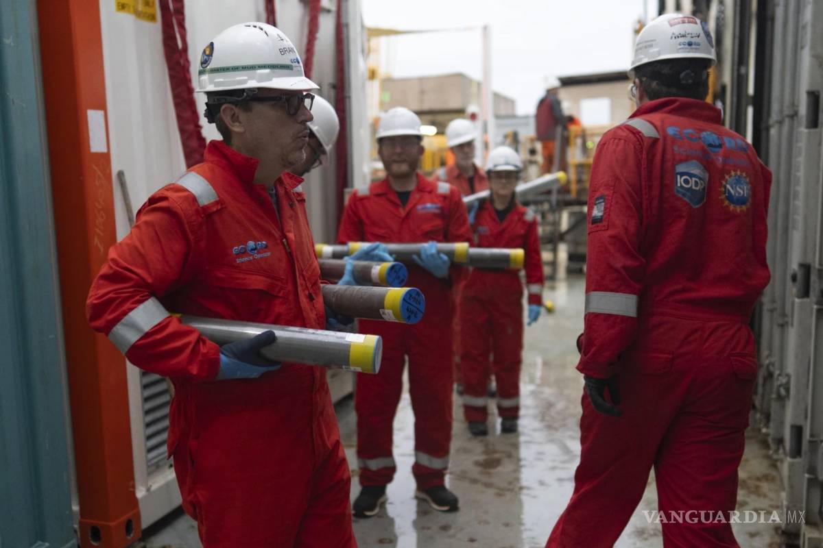 $!Los investigadores de la Expedición 501, entre ellos Brandon Dugan, codirector científico de la expedición.