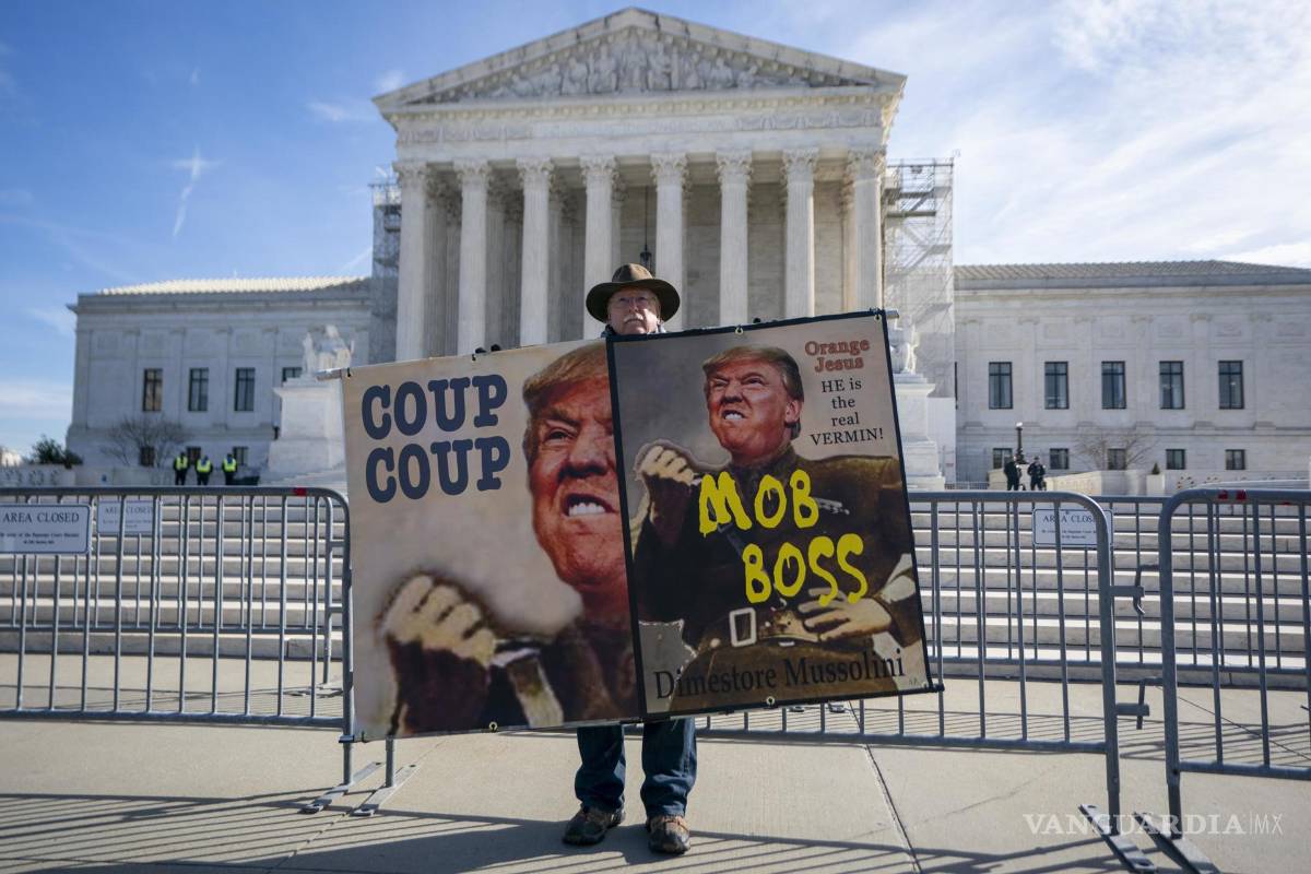 $!Los jueces de la Corte Suprema escucharán los argumentos en el caso de Donald Trump contra la decisión de Colorado, que lo sacó de la boleta electoral.