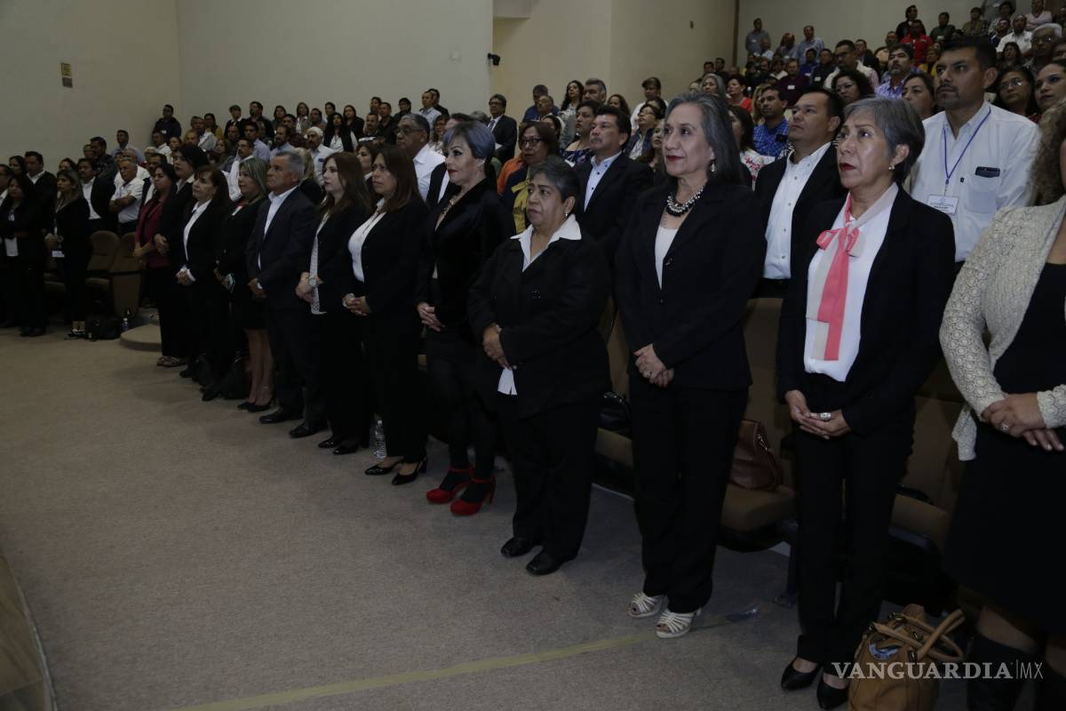 $!Elda Rodríguez toma protesta como secretaria general del STUAC en medio de reclamos a la anterior directiva