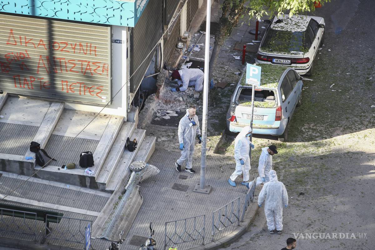 Muere mujer en Grecia al explotarle bomba que llevaba; investigan posible relación con grupos extremistas