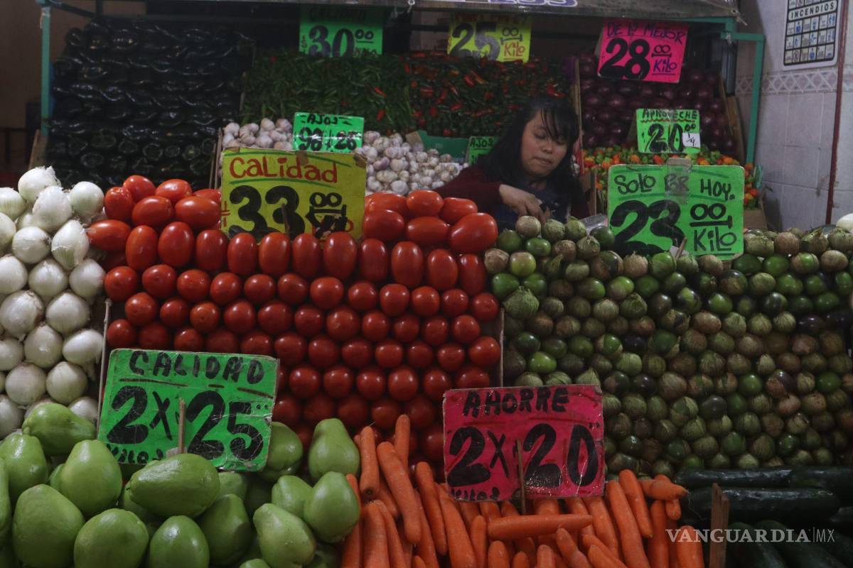 La inflación anual se acelera en abril; tomate y aguacate, entre los productos que más subieron