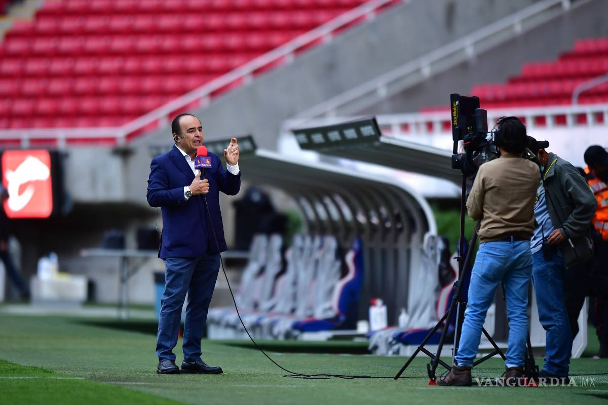 Encañonan a David Medrano de Azteca Deportes mientras se dirigía a narrar un partido