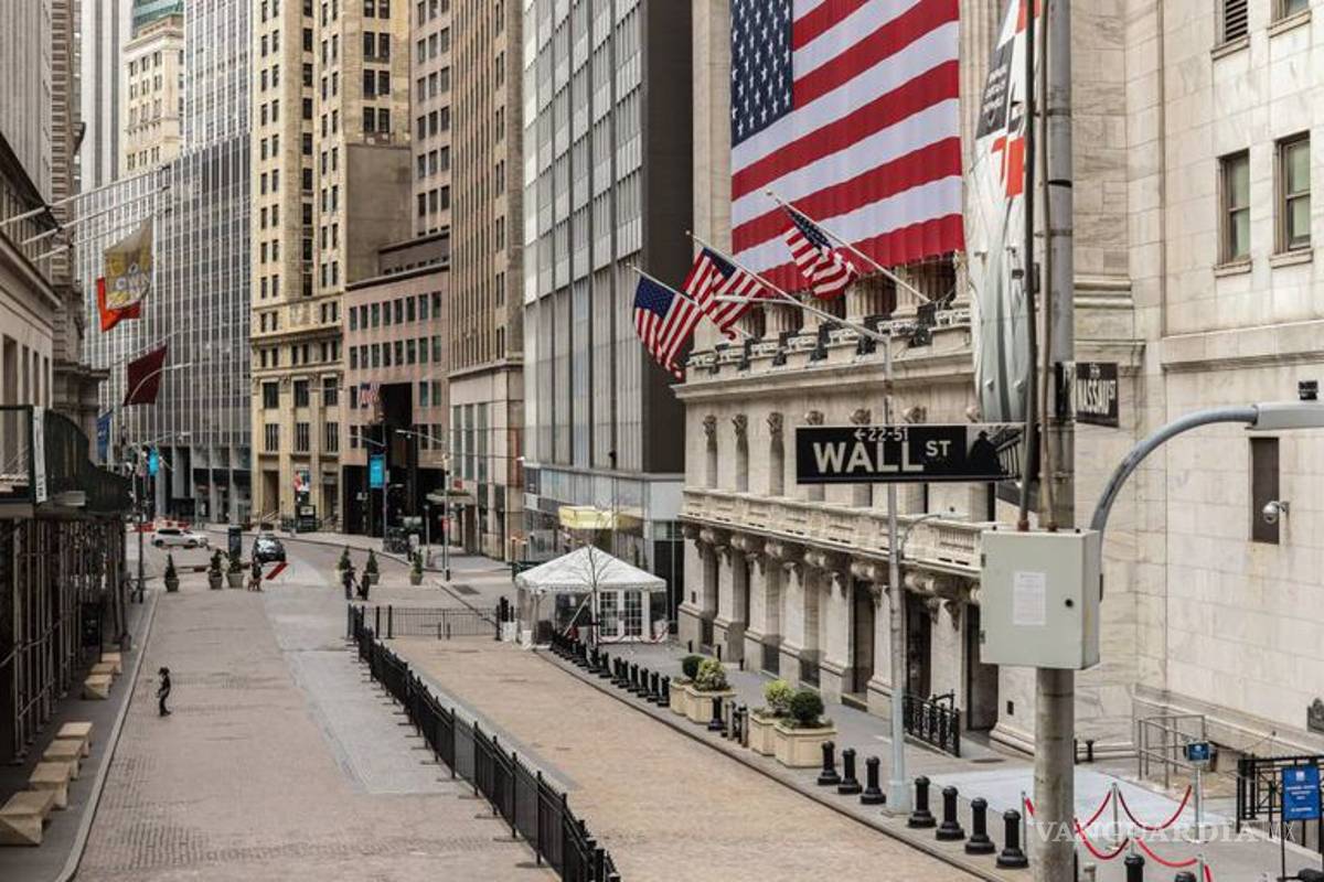 Cierra Wall Street con triple récord tras investidura de Joe Biden