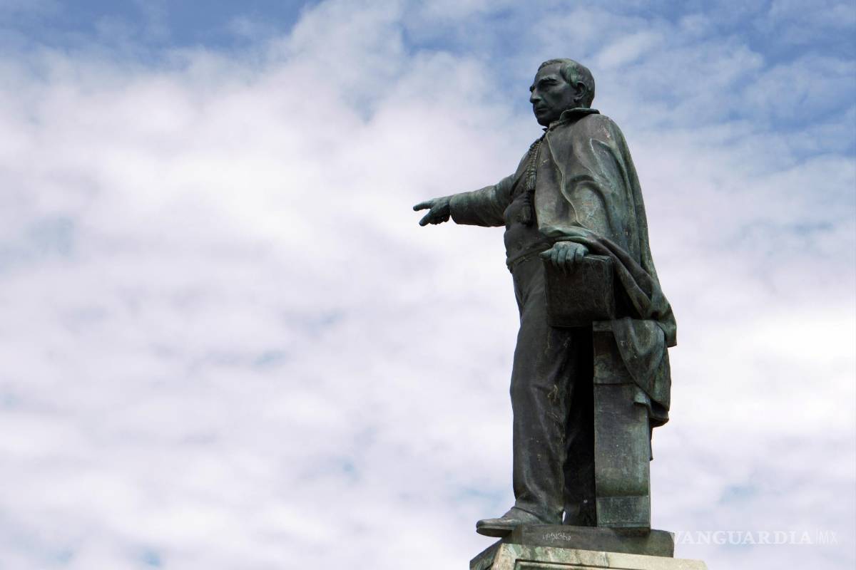 $!Estatua del presidente mexicano Benito Juárez hoy, en el cerro de Fortín, en la ciudad de Oaxaca (México).