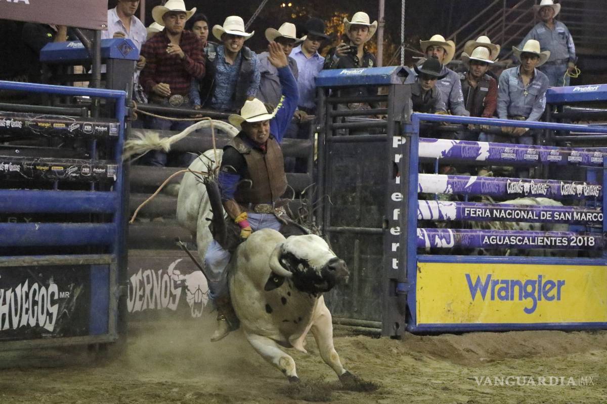 Vivió Saltillo adrenalina pura con Cuernos Chuecos