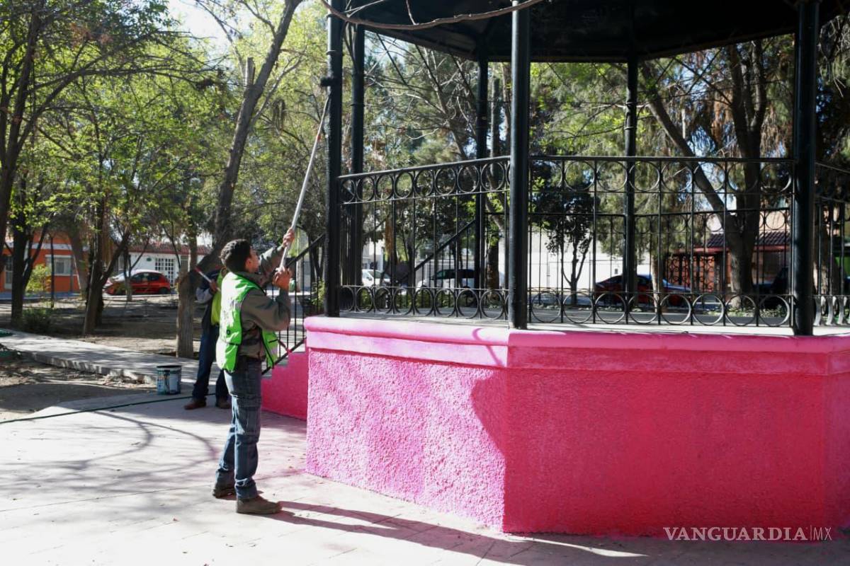 $!La plaza pública de la colonia Oceanía ahora luce limpia y con mejor aspecto.