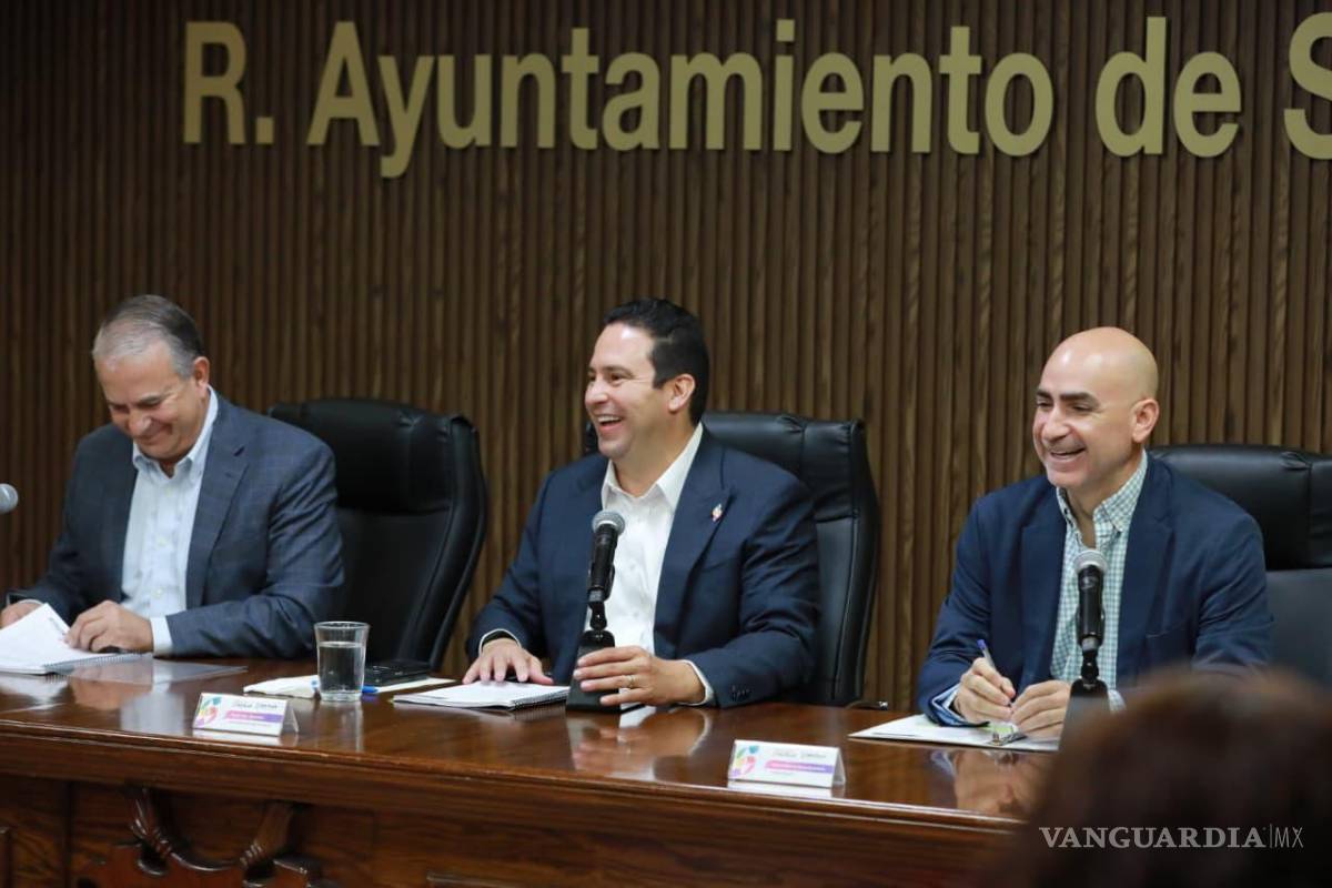 $!La sesión de Cabildo también incluyó una propuesta para endurecer sanciones contra la venta y distribución de bebidas alcohólicas adulteradas.