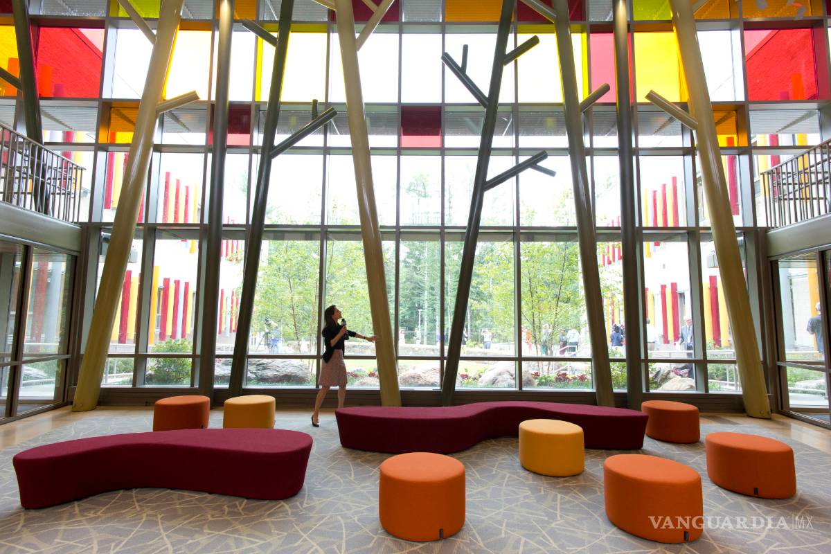 $!Luego de cuatro años de la masacre, reabre escuela Sandy Hook