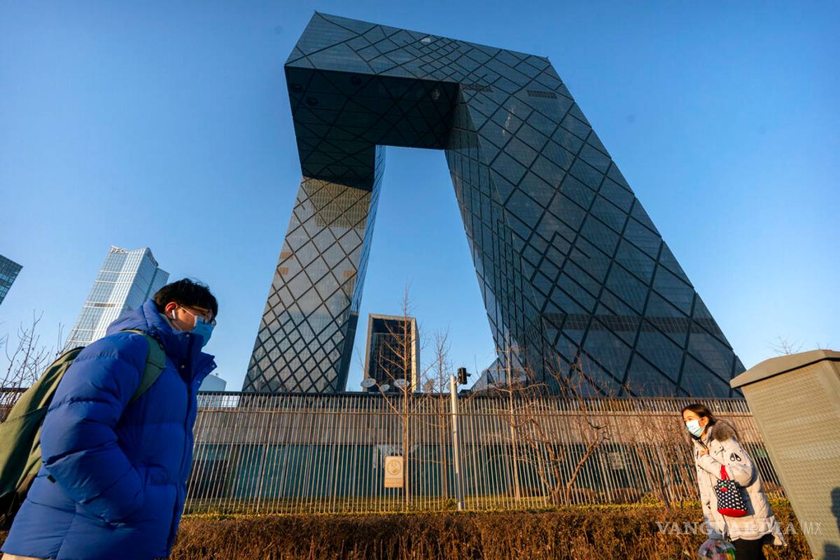 Prohíbe china transmisión de la BBC en aparente represalia