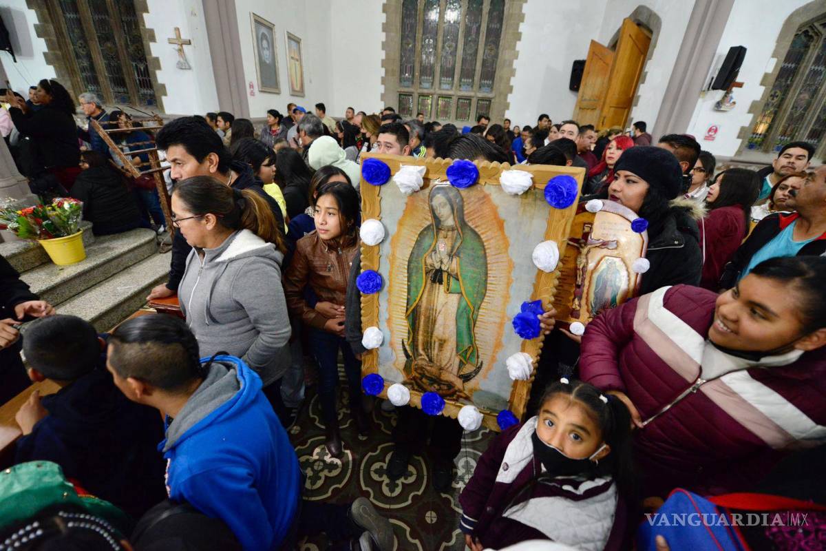 $!Durante la misa, el párroco envió un mensaje, donde recordó el mensaje que la Virgen le comunicó a Juan Diego cuando hizo su aparición en el Tepeyac, cuando le pidió un templo.