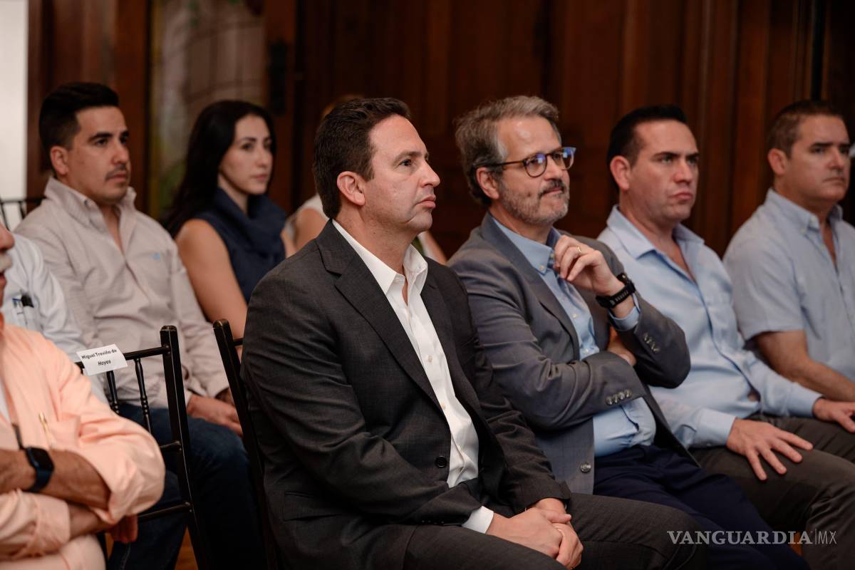 $!Autoridades municipales, académicos, empresarios y líderes de la sociedad civil acudieron al lanzamiento del proyecto, destacando la importancia de la corresponsabilidad en la transformación urbana.