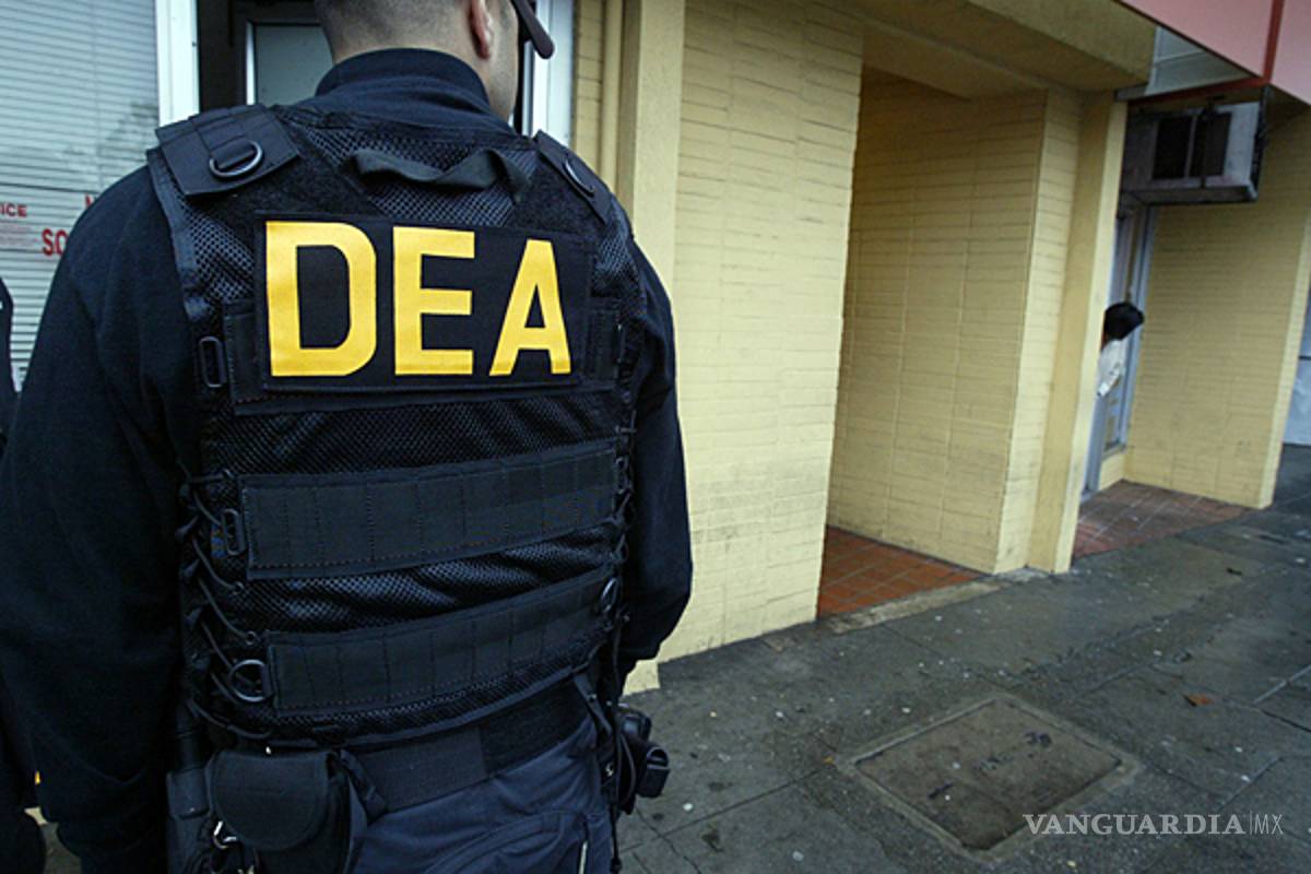 Agente de la DEA es acusado de lavar millones de dólares