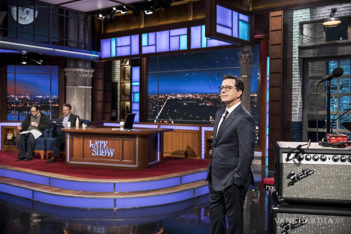 $!Stephen Colbert en los ensayos en el set de “The Late Show”, en Manhattan, el 4 de abril de 2017.