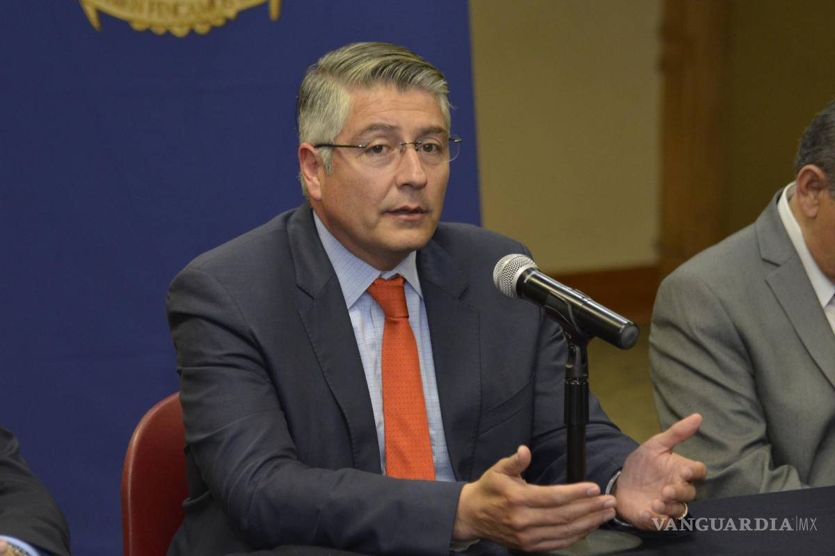 $!Armando Luna Canales pide a la ciudadanía interponer una queja en caso de detectar actos deshonestos por parte de algún fedatario.