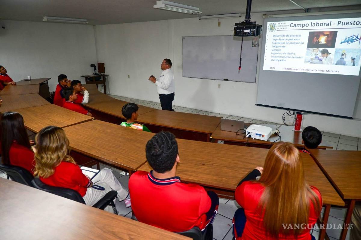 $!: Docentes y alumnos del instituto explicaron a los visitantes el trabajo que realizan los ingenieros en materiales y las líneas de investigación del programa académico.