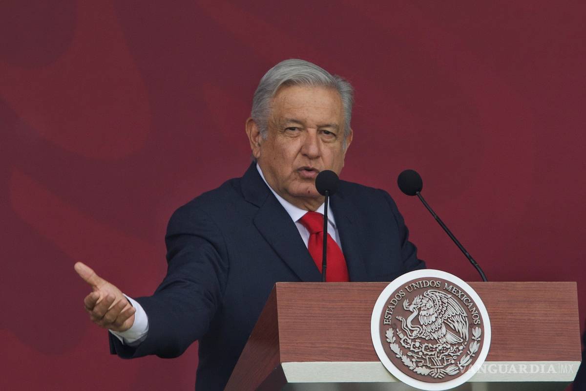 AMLO cierra complicada semana con aprobación al alza