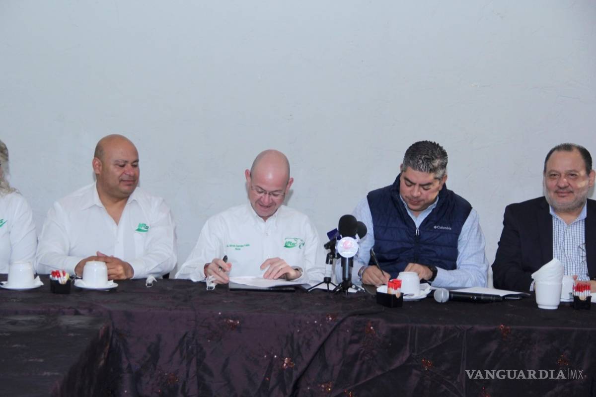 Firma convenio UTRCC y municipio de Monclova