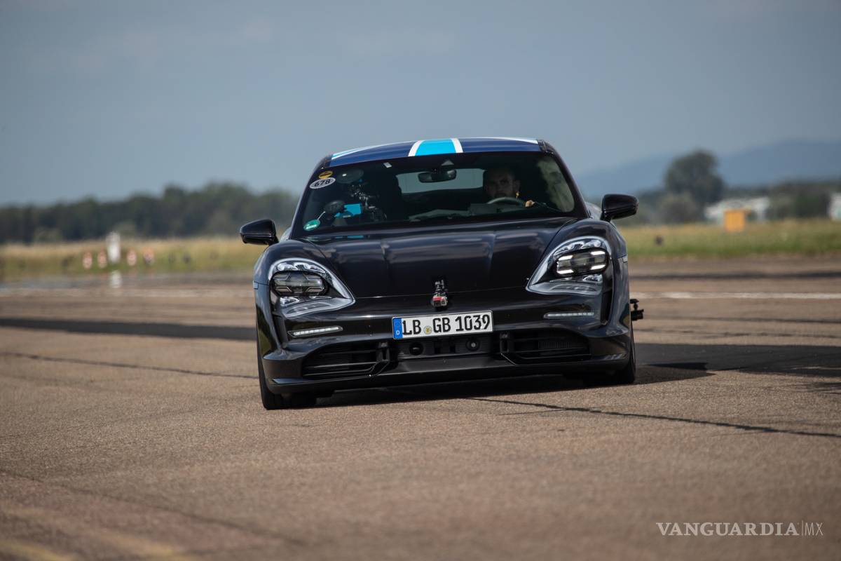 El esperado Porsche Taycan alcanza los 200 km/h en menos de 10 segundos