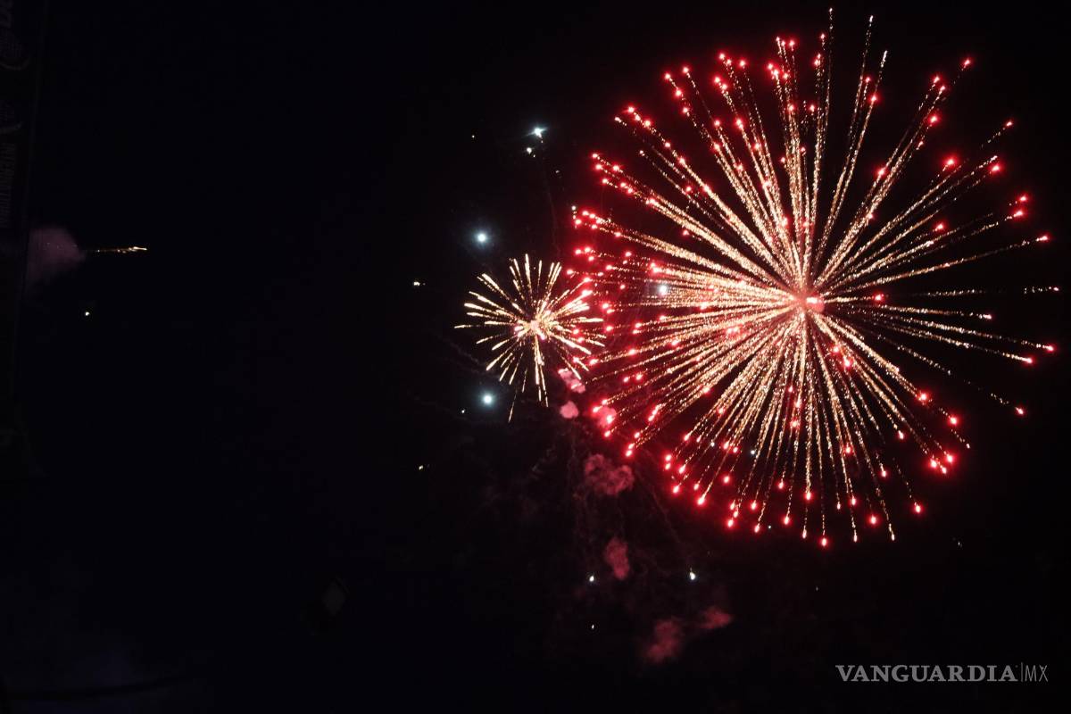$!Cierre del evento con un show de fuegos pirotécnicos y música.
