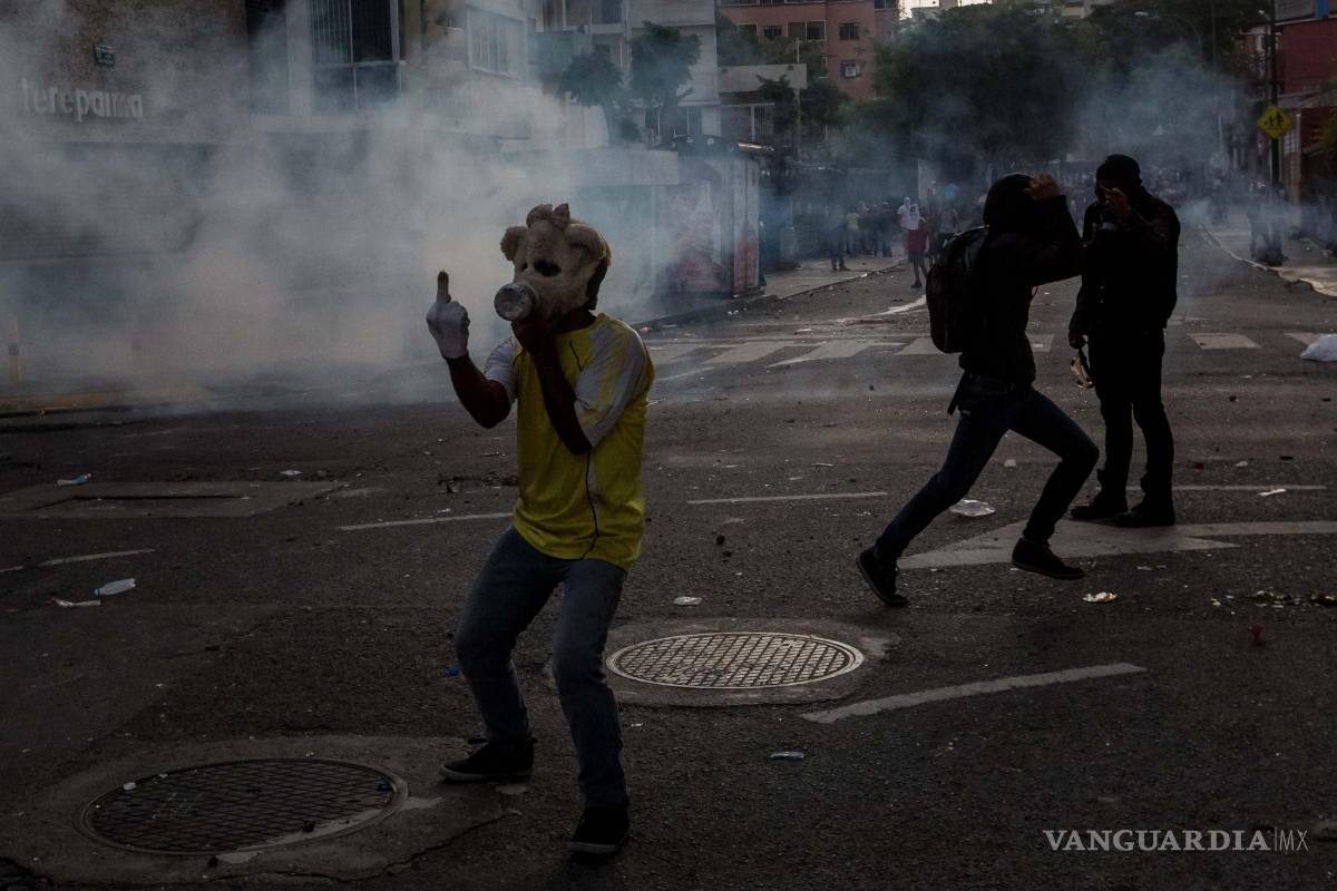 $!Imágenes de los estallidos de violencia en marcha opositora en Venezuela