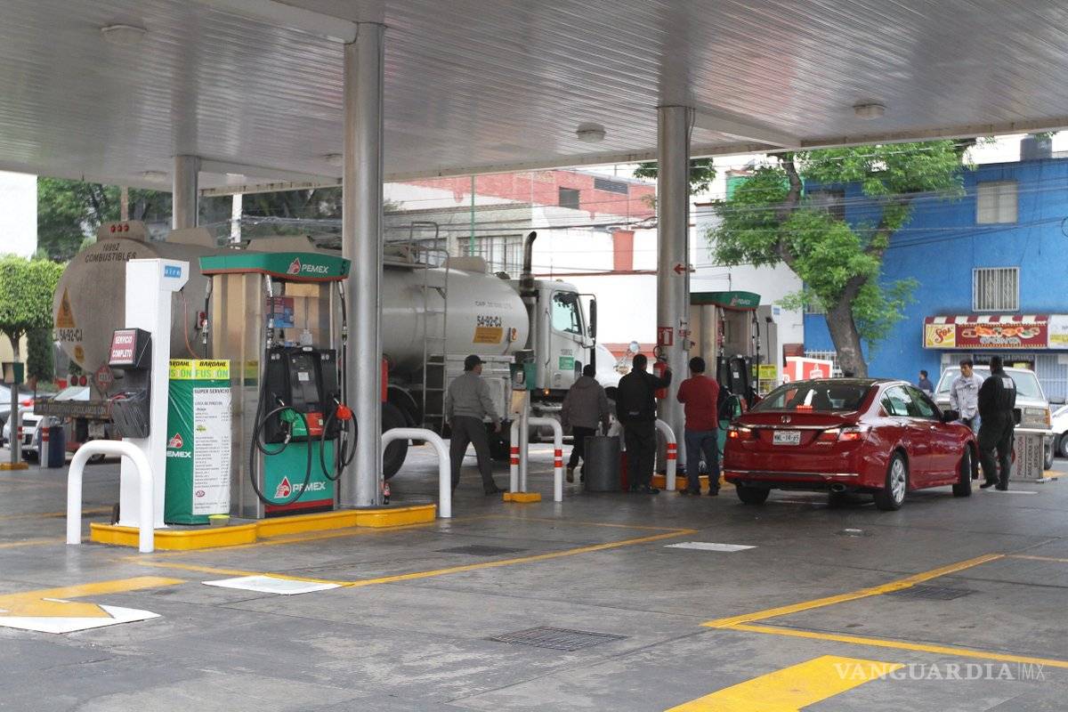 Se normaliza abasto de gasolina en CDMX, dicen trabajadores
