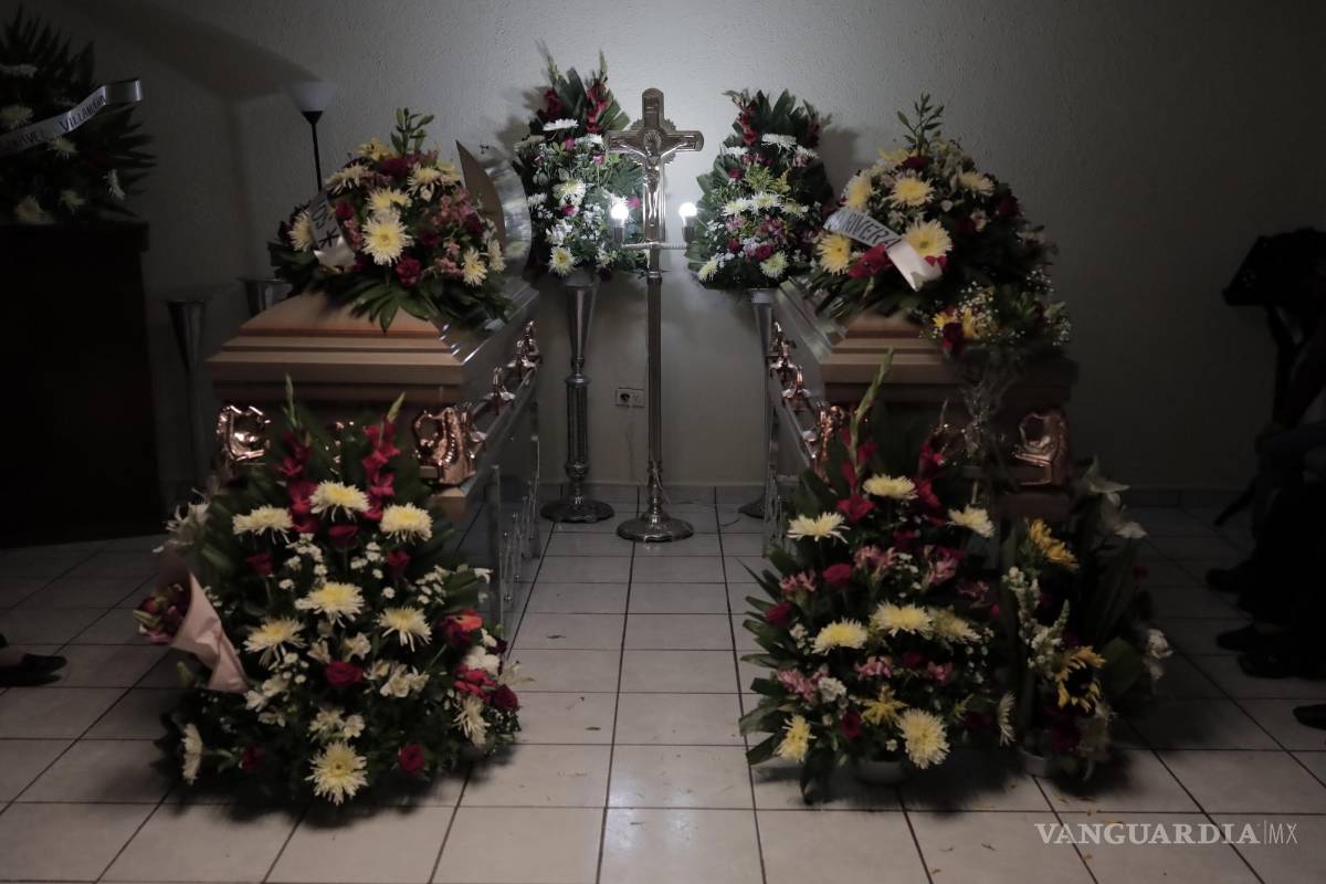 Saltillo: padres solicitan apoyo para gastos funerarios de sus dos hijos fallecidos a manos de pandilleros