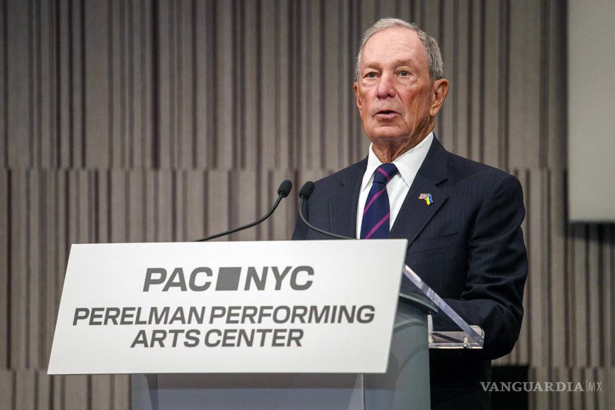 $!El empresario y político estadounidense Michael R. Bloomberg durante la ceremonia de inauguración en el Perelman Performing Arts Center de Nueva York.