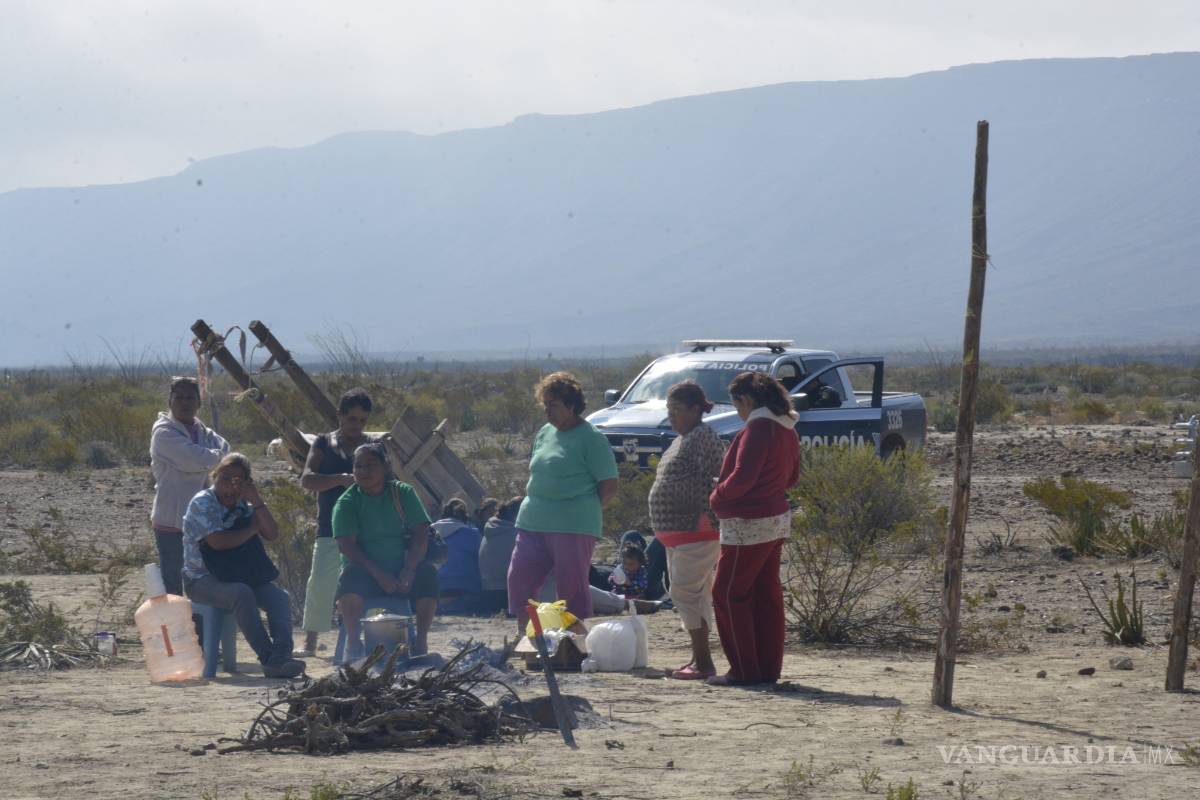 $!Suman ya más de 100 personas en plantón contra Cimari de General Cepeda