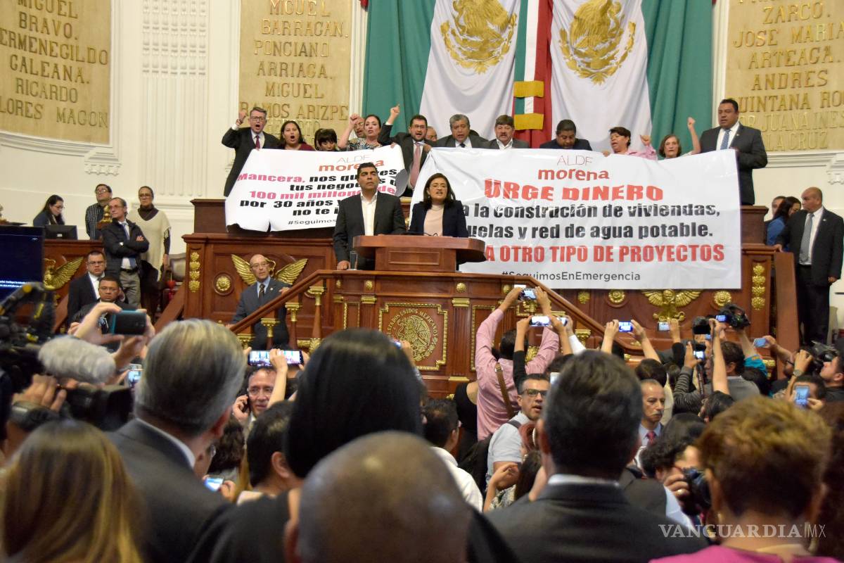 Morena 'revienta' sesión de la ALDF por planta de residuos