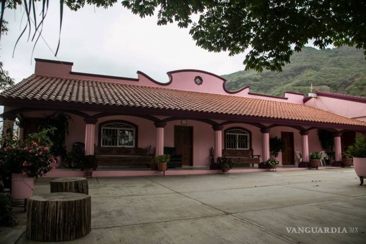 $!En esta casa, enclavada en la sierra de Sinaloa, vive la madre de 'El Chapo'