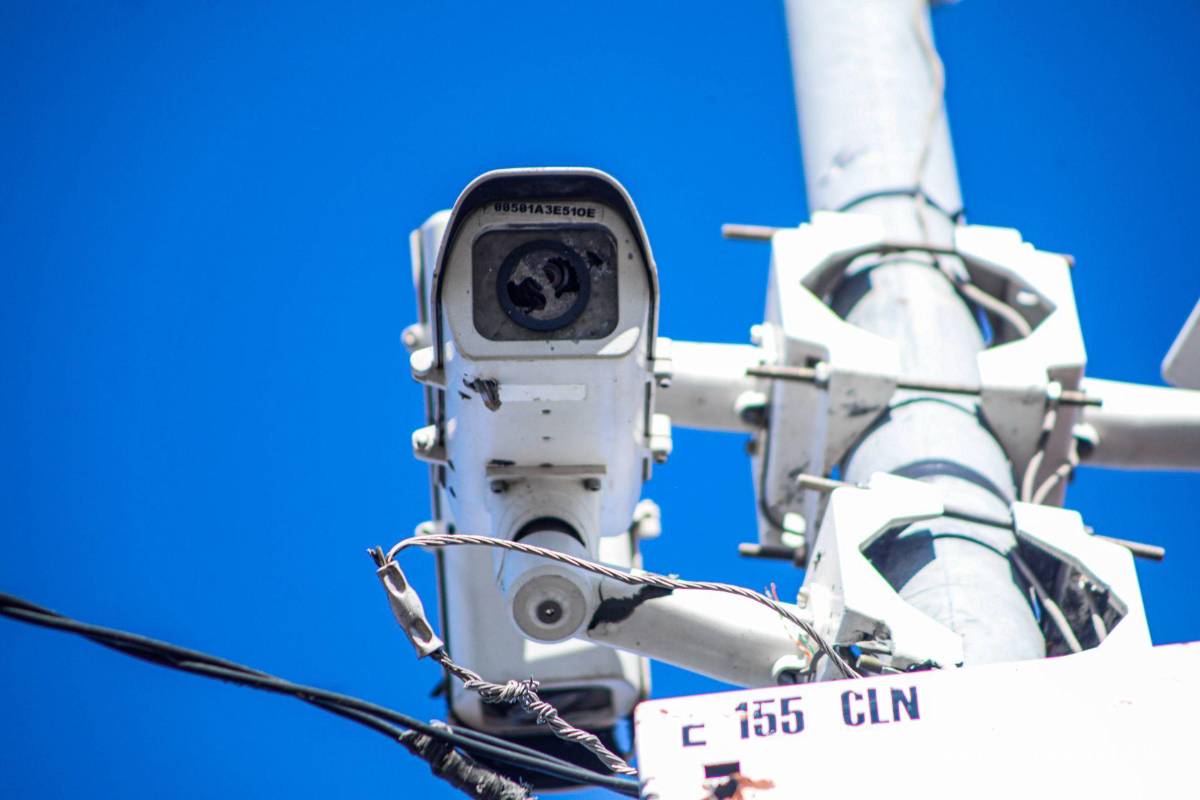 Crimen coloca cámaras de narcovigilancia en postes, casas y comercios; desactivan 6 mil en 21 estados