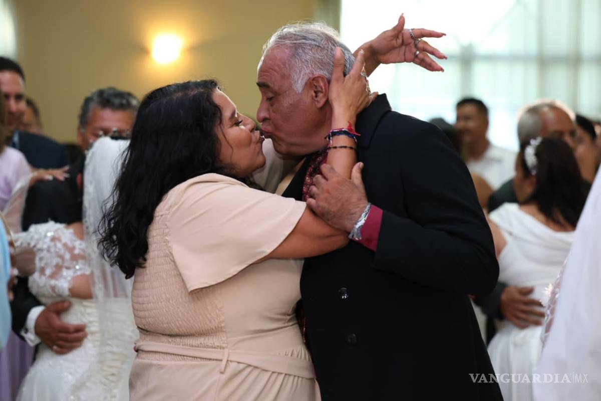 $!Un total de 51 parejas formalizaron su matrimonio durante las Bodas Comunitarias 2026 “Promesa de Amor”, organizadas por el DIF Saltillo.